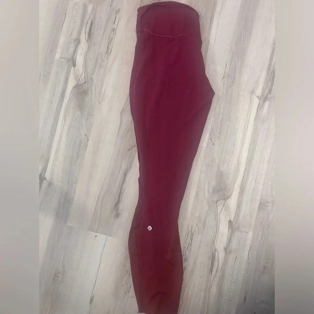 Lululemon leggings size 10 inseam 27